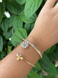 Bracelete flor e abelha regulável pedras cristais cravejados navette 